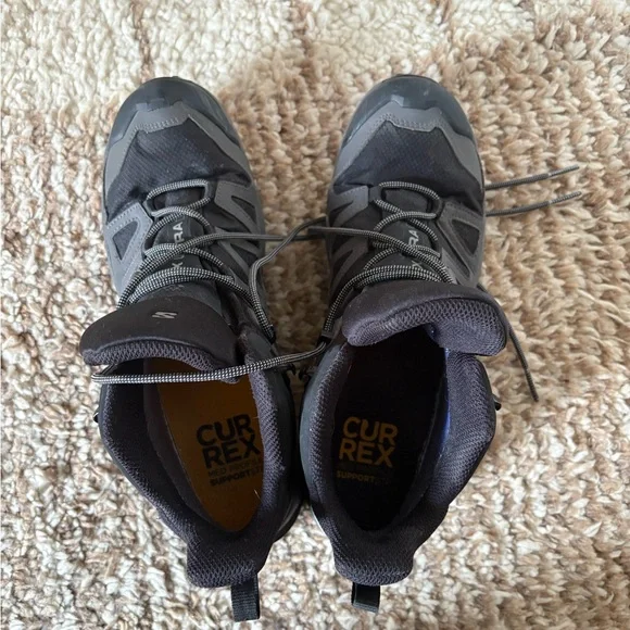 Salomon waterproof boots, barely worn size 12.5 - Picture 3 of 3